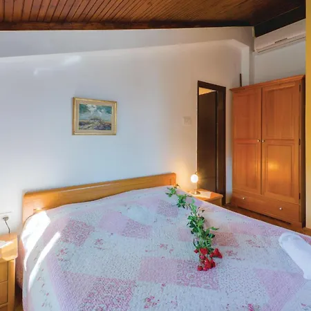 Holiday home Amazing In Pobri With House Sea View