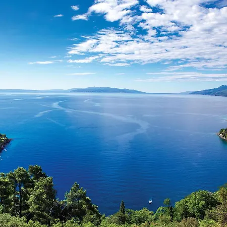 Holiday home Amazing In Pobri With House Sea View *
