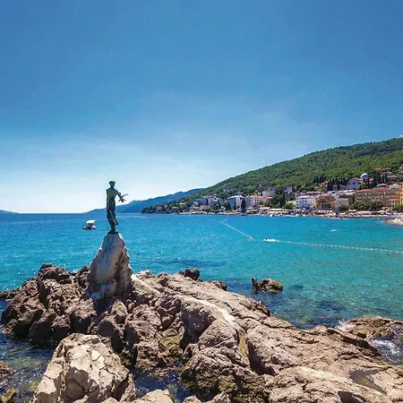 Amazing In Pobri With House Sea View Holiday home Volosko